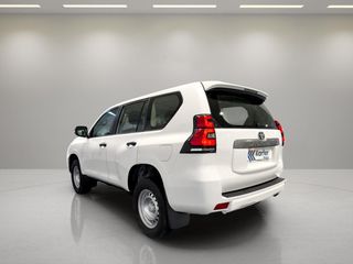 Toyota Land Cruiser 2.8 D-4D GX 7 plazas