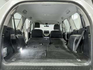Toyota Land Cruiser 2.8 D-4D GX 7 plazas