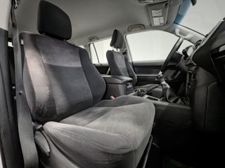 Toyota Land Cruiser 2.8 D-4D GX 7 plazas