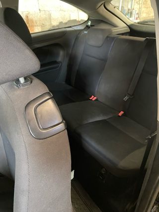 Ford Focus 2007 con Pegatina Medioambiental