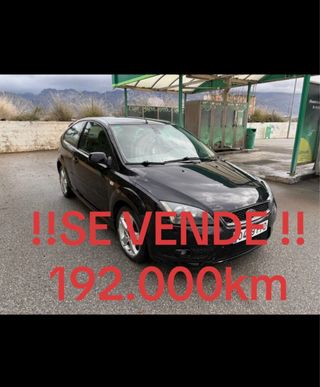 Ford Focus 2007 con Pegatina Medioambiental