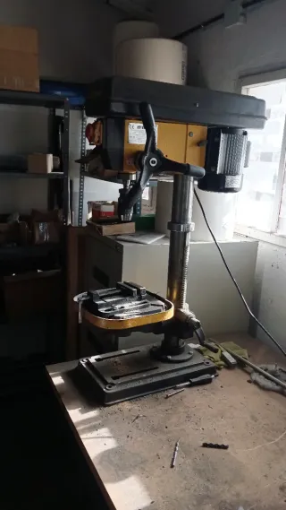 Taladro de columna Ayerbe