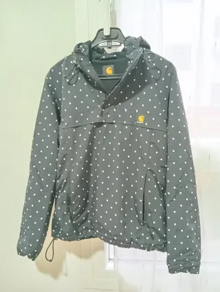 Abrigo Carhartt Negro Estampado con logos