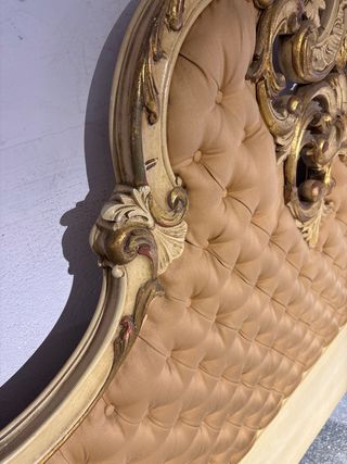 Cabecero antiguo, estilo barroco Beige y Dorado