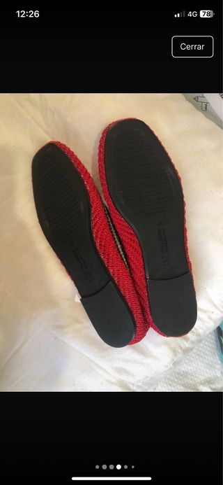 Manoletinas Pull&Bear atadas rojas y azules