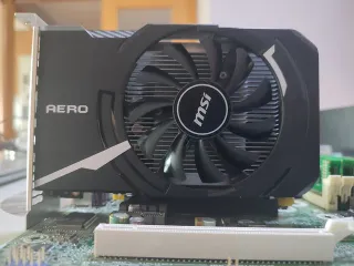 MSI GT 1030 AERO ITX Tarjeta Gráfica