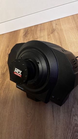 Thrustmaster T300 + Pedales