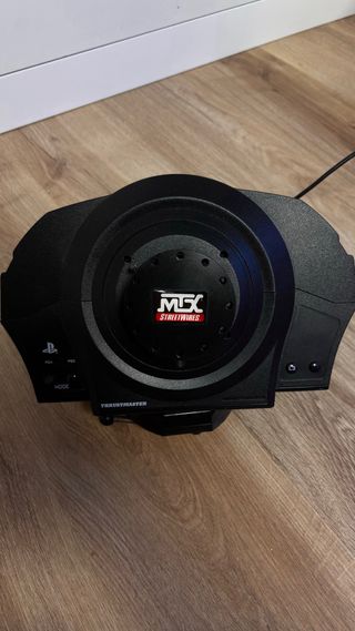 Thrustmaster T300 + Pedales