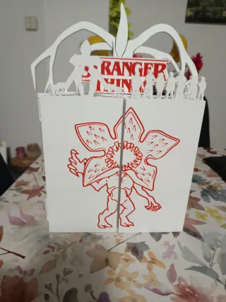 Expositor Stranger Things Demogorgon