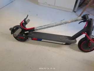Patinete Xiaomi Desmontado Solo no tiene batterie.