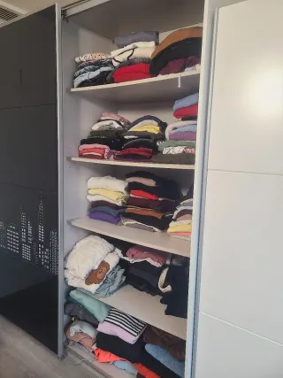 Armario vestidor moderno cristal negro