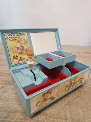 Caja Musical Antigua Bernabeu Gisbert Juguete