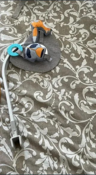 Hamaca bebé con arco de juegos