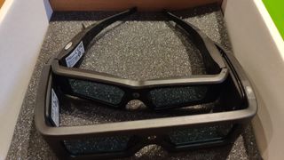 Proyector Optoma 3D DW318 + Pantalla