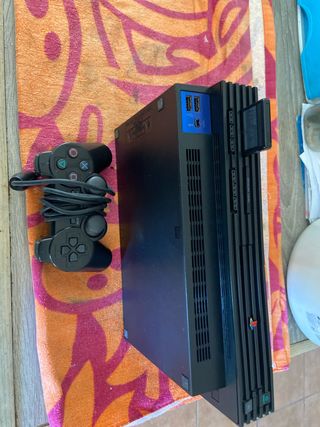 PlayStation 2 Negra con mando