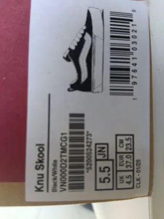 Zapatos Vans Knu Skool sin estrenar de talla 37