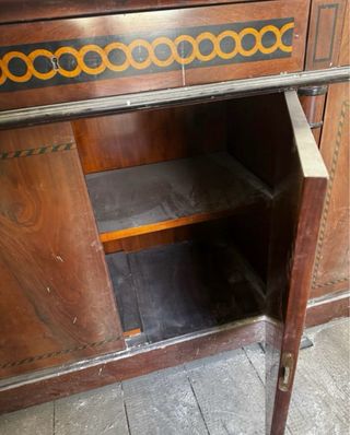 Mueble aparador de madera