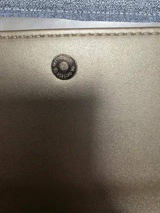 Bolso de mano Pandora dorado