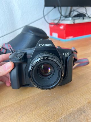 Canon EOS 650 analógica + Objetivo 50mm 1.8