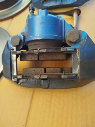 Pinzas y discos freno Citroën Saxo