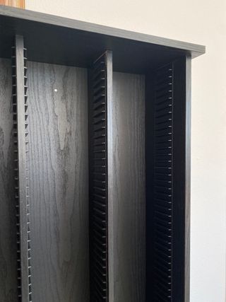 Mueble para CDs de madera negro