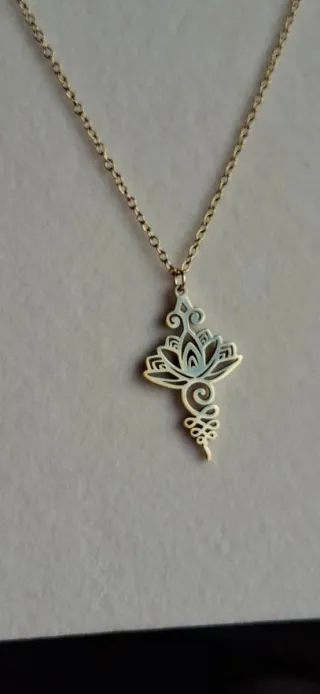 Collana donna con ciondolo dorato