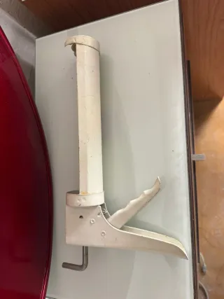 Pistola de silicona blanca