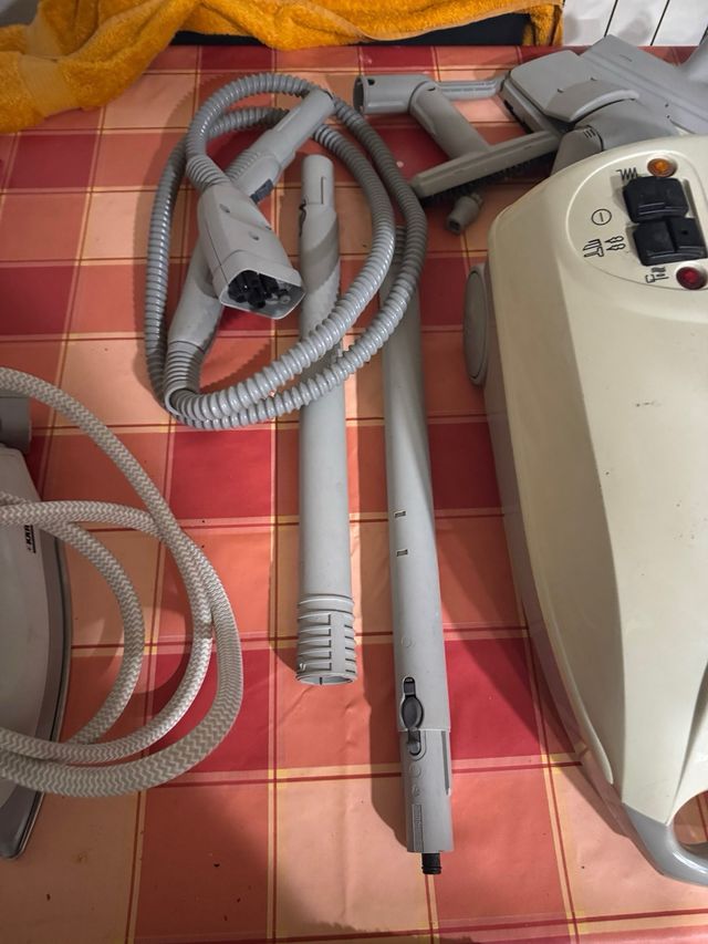 Vaporeta Karcher 1201 con Plancha