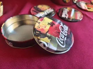 Cubitera y posavasos Coca-Cola