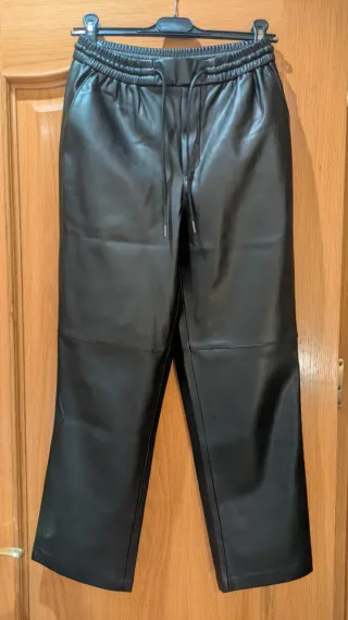 Pantalón Efecto Piel