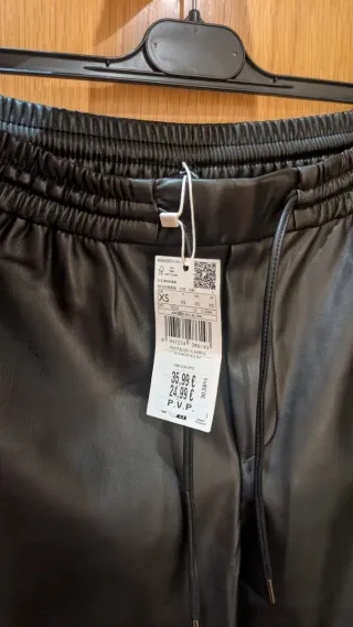 Pantalón Efecto Piel