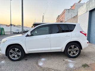 Toyota RAV4 2013