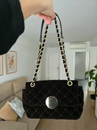 Bolso terciopelo marrón chocolate.  No es de Zara