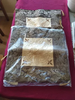 2 Fundas Cojín procedentes de Siria, tonos dorados
