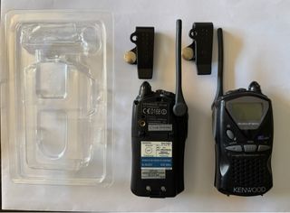 Walkie Talkie Kenwood UBZ-LH68 FM Transceiver