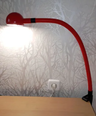 Lámparas de escritorio roja flexible