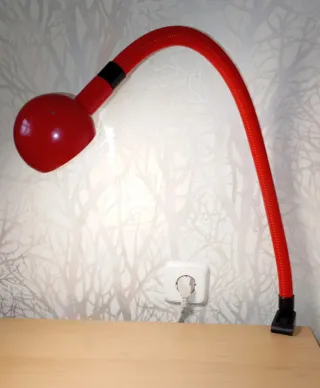 Lámparas de escritorio roja flexible