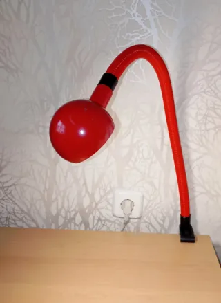 Lámparas de escritorio roja flexible