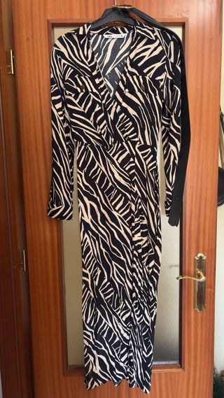 Vestido Zara estampado cebra sin estrenar