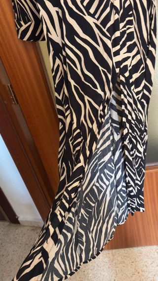 Vestido Zara estampado cebra sin estrenar