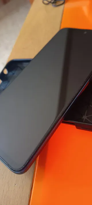 Xiaomi Redmi Note 9S, en su caja.
