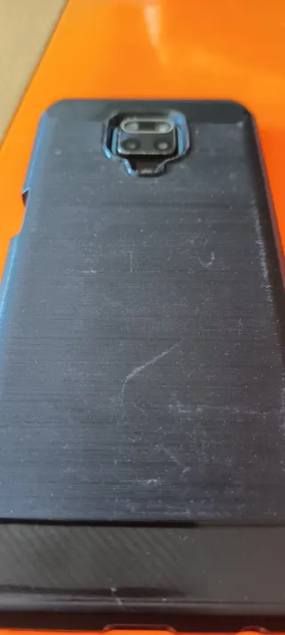Xiaomi Redmi Note 9S, en su caja.