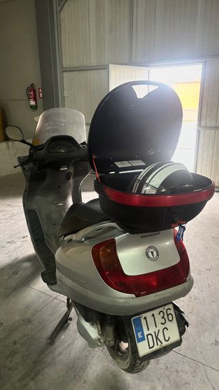 Honda Foresight 250
