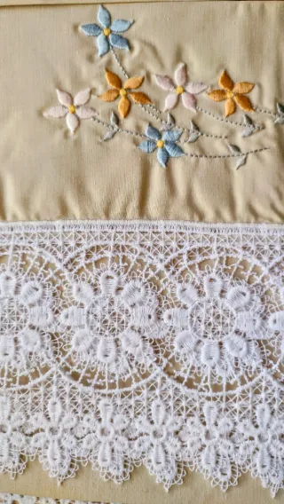 Sábana bordada encaje guipur c135 y funda almohada