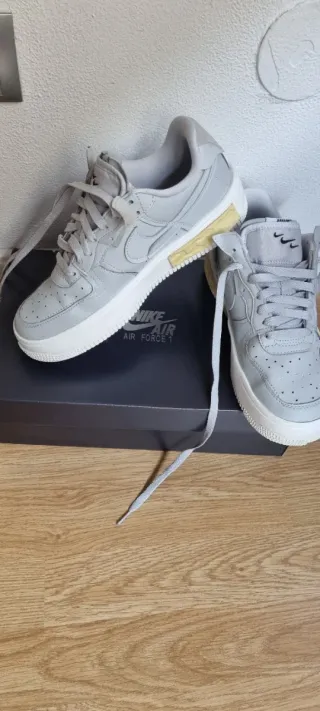 Zapatillas Nike Air Force 1 Gris/Blanco