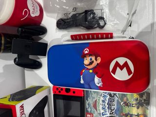 Nintendo Switch + 3 Giochi