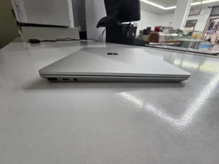 Microsoft Surface Laptop Plata go