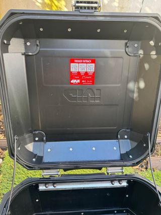 Top Case Givi Trekker Outback 42L OBKN42 Negro