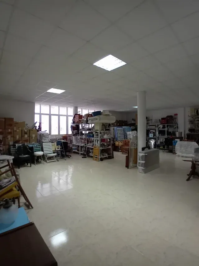 SILLA DE DUCHA BLANCA EN 20 EUROS, CARTAGENA