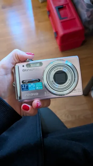 Lote 2 Fotocamere Digitali Olympus SENZA BATTERIA